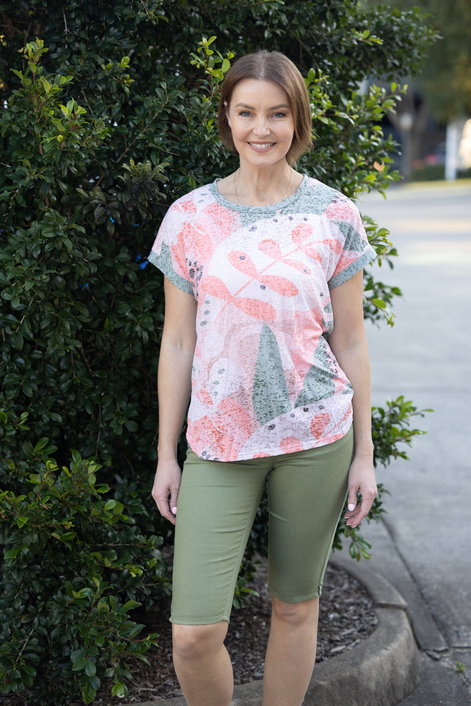 How to Mix and Match Summer Prints Like a Pro